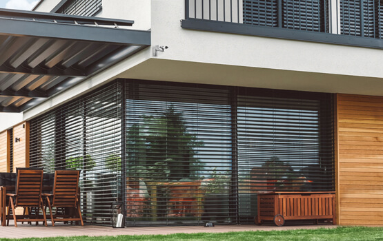 Venetian blinds