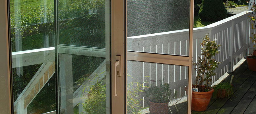 Sliding Door with Bug Screens